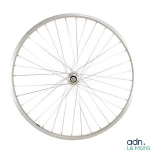 la roue avant d'un vélo avec ses rayons, sur fond blanc
