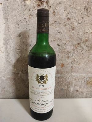 1 Bouteille Château BEAUSEJOUR Saint Emilion 1973 ( capsule …