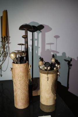 Deux portes chapeaux et piques à chapeaux // Enlèvement uniq… - Photo 1