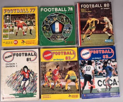 PANINI Un lot d'albums football 77, 78, 80, 81, 82, 83