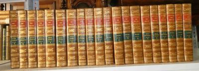 beaucoup de livres qui traînent sur une étagère