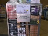 un chariot sur lequel sont posés de nombreux cartons
