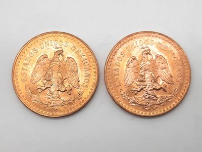 deux pièces d'or mexicaines, dont l'une représente un aigle et l'autre un oiseau