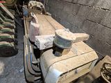 an old machine that is sitting in a room
