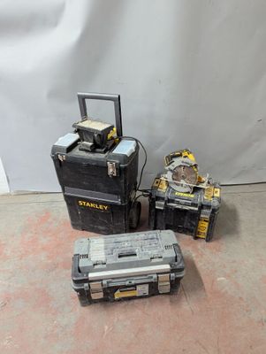 Lot comprenant : - Photo 1