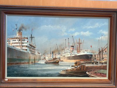 une photo d'un tableau représentant un bateau dans un port