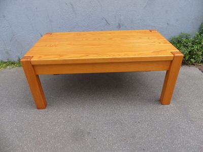 Dans le goût de la MAISON REGAIN - Table basse rectangulaire…