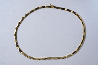 Collier en or jaune 18K (750/oo) lisse, composé de maillons …