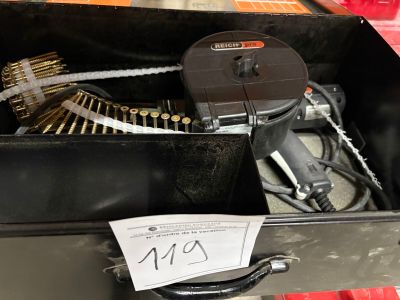 une boîte noire contenant tout un tas d'outils