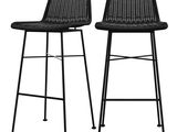 lot de deux tabourets de bar en osier noir avec des pieds en métal
