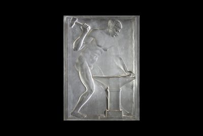 an image of a sculpture of a woman in a bathtub