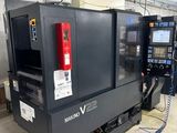 l'image d'une machine située à l'intérieur d'un bâtiment