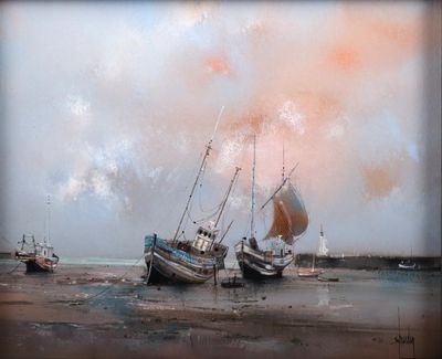 deux bateaux échoués dans le sable