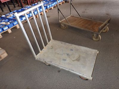 a cart that is sitting in the middle of a room