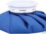 un sac bleu muni d'un couvercle en plastique