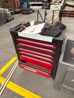 Important lot d'outillage : scie tournevis pince aspirateur … (photo 5)