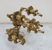 Paire d'appliques en bronze ciselé et doré à quatre bras de … (photo 3)