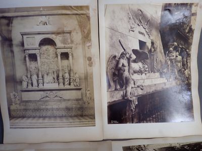 Lot de 5 photographies de Venise, 31 x 44cm (accidents)