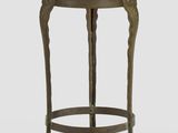 une image représentant un grand pot en bronze posé sur un socle, sur fond blanc