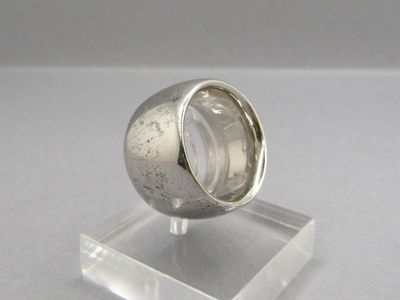 Arthus Bertrand. Bague en argent 925/1000 dans son pochon.