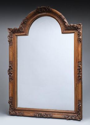 Grande glace à fronton circulaire en chêne mouluré et sculpt… - Photo 1