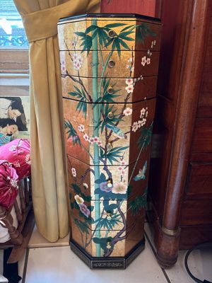 CHINE Meuble en bois laqué, à décors de bambous et de fleurs… - Photo 1