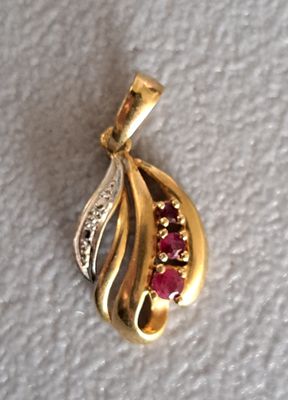 Pendentif de forme libre en or deux tons 18K 750 millièmes s… - Photo 1