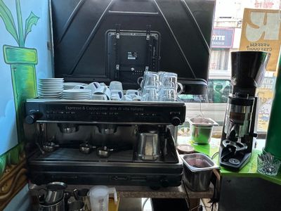 Machine à café La Cimballi M32 Dosatron ET moulin à café SAN…