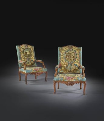 paire de fauteuils de style Louis II
