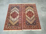 une paire de tapis persans anciens