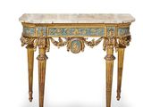 une console dorée et bleue avec un plateau en marbre