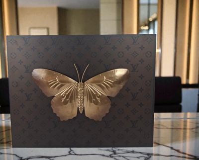 Art moderne « BUTTERFLY MONOGRAM » symbolisant la métamorpho…