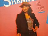 On voit la pochette de l'album « Shannon Let the Music Play ».