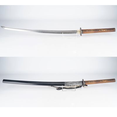 deux images représentant une épée avec une poignée en bois et une poignée en bois