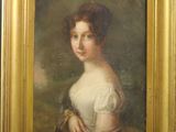 portrait d'une dame en robe blanche tenant un éventail