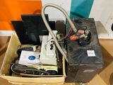 une boîte contenant un ensemble d'appareils électroniques