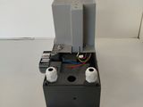 an image of a machine that is sitting on top of a table
