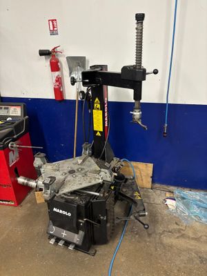 a machine that is sitting in a garage