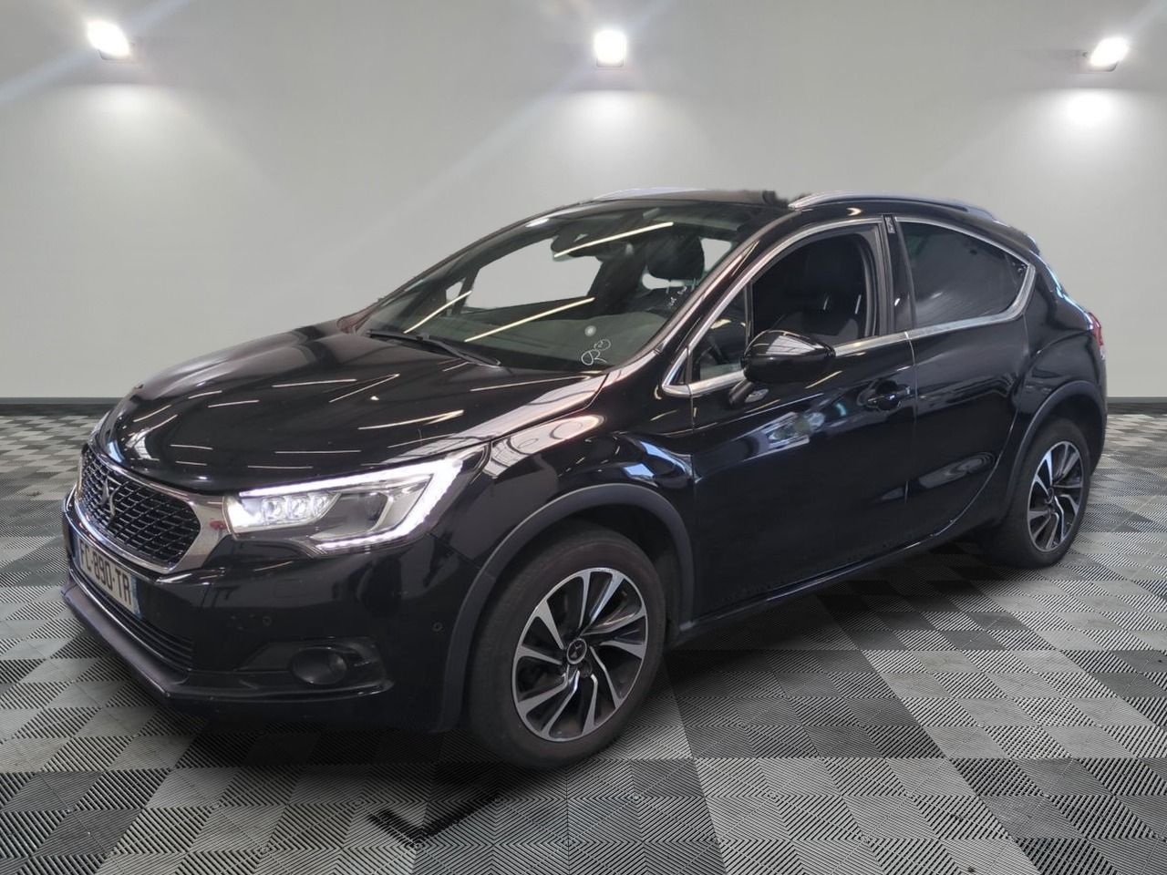 DS - DS4 CROSSBACK BLUEHDI 120 SS BVM6 CONNECTED CHIC - GO -…