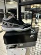 LOT COMPRENANT PLUS DE 170 PAIRES DE BASKETS (115 PAIRES DE NIKE/...