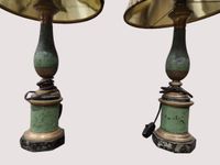 Paire de lampes en métal peint en vert. (photo 3)