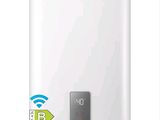 un chauffe-eau blanc surmonté d'une connexion Wi-Fi