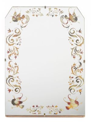 un miroir blanc orné de fleurs dorées et rouges