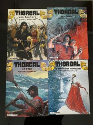 Trois albums de Thor et Thor sont exposés dans une vitrine.