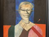 une peinture à l'huile représentant une femme portant des lunettes à monture noire
