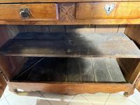 Buffet en merisier mouluré de réserves, ouvrant à deux venta… (photo 3)