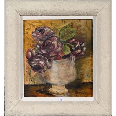 une peinture à l'huile représentant un vase rempli de fleurs violettes posé sur une table