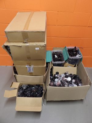 Important lot d’antivols : Antivols vêtements