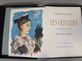 la photo d'un livre sur lequel figure la photo d'une femme