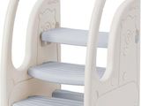 baignoire pour bébé en plastique blanc à trois niveaux, avec un repose-pieds pour bébé